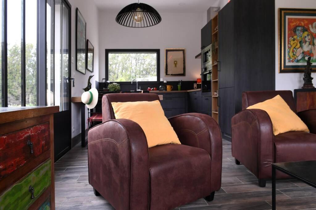 Le Galinié Chic'art. Un Bel Atelier Avec Piscine Ferienhaus Carpentras