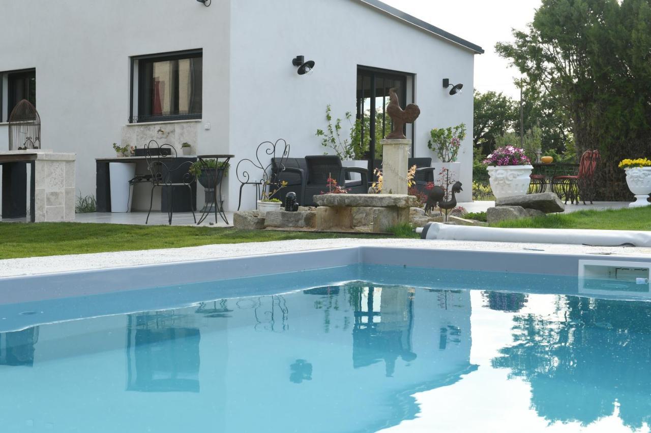Le Galinié Chic'art. Un Bel Atelier Avec Piscine Ferienhaus *