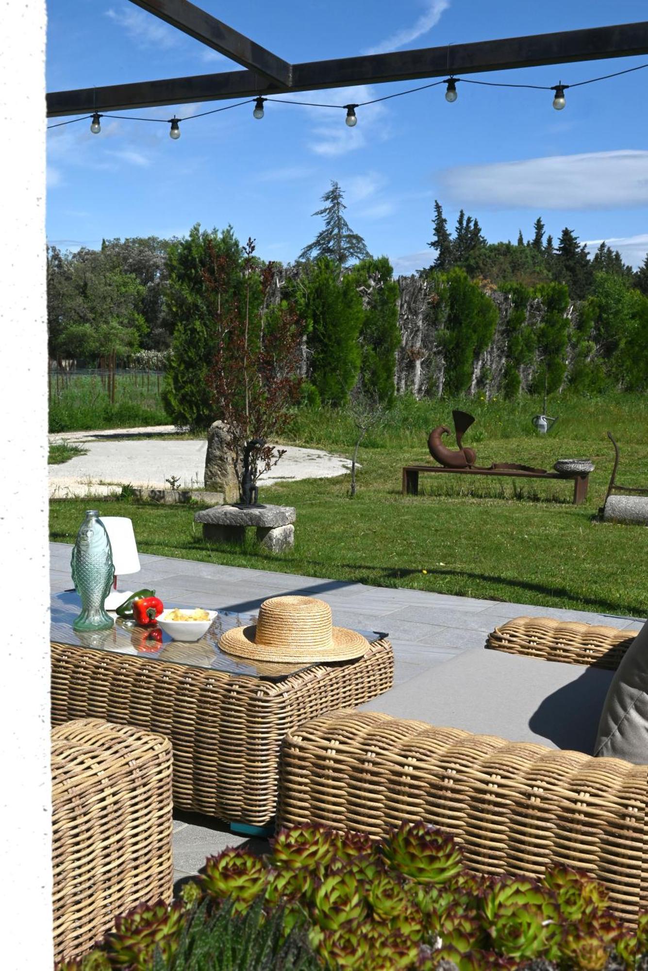 Holiday home Le Galinie Chic'art. Un Bel Atelier Avec Piscine *
