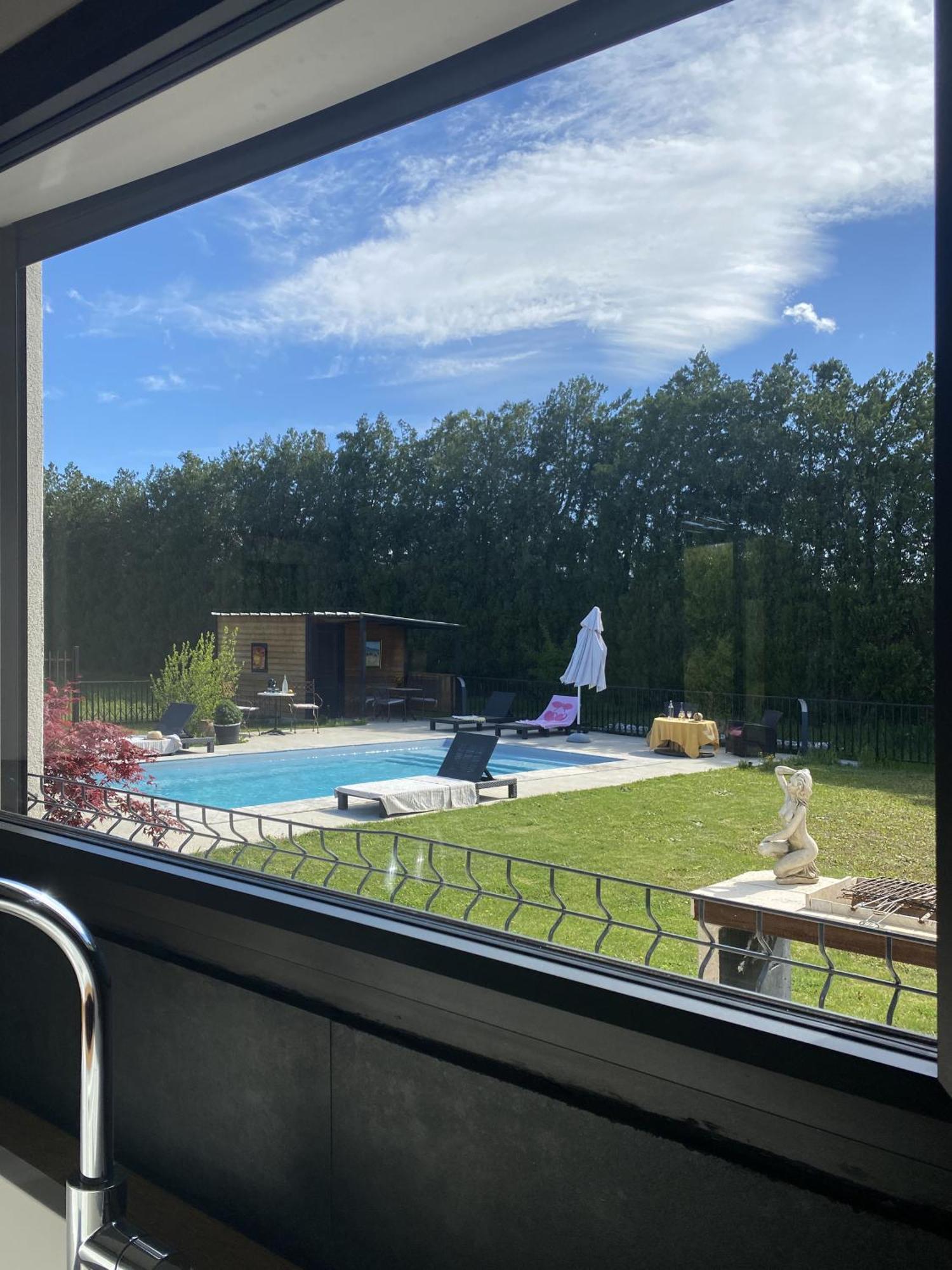 Le Galinie Chic'art. Un Bel Atelier Avec Piscine * Carpentras